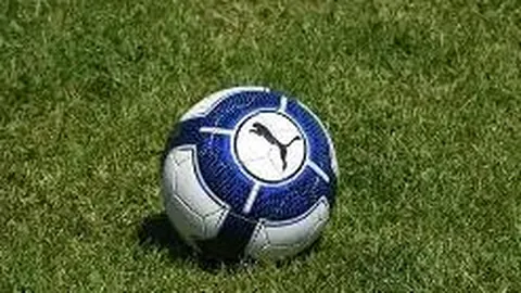 “每日激战！NBA焦点对决：快船VS黄蜂，谁将问鼎荣耀？”